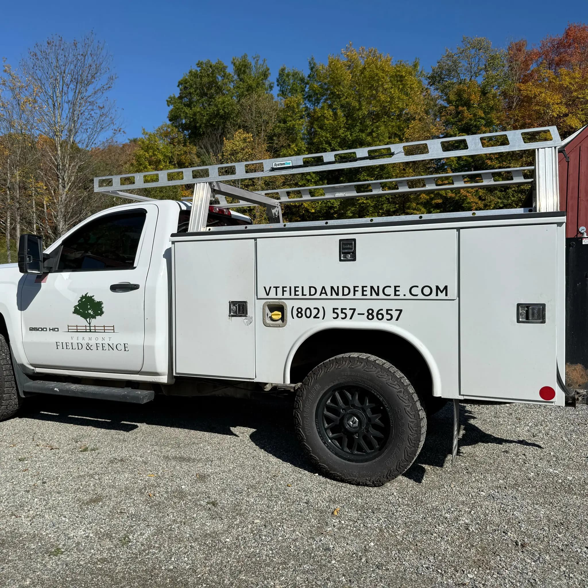 Service Body Truck Ladder Racks